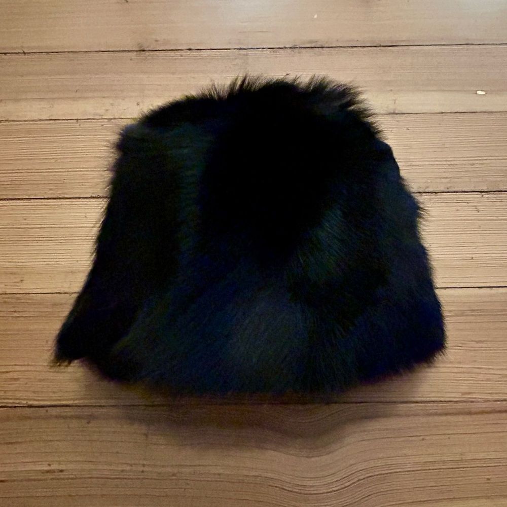J. Crew Toscana Shearling Winter Hat Black. NWT. Size M-L.